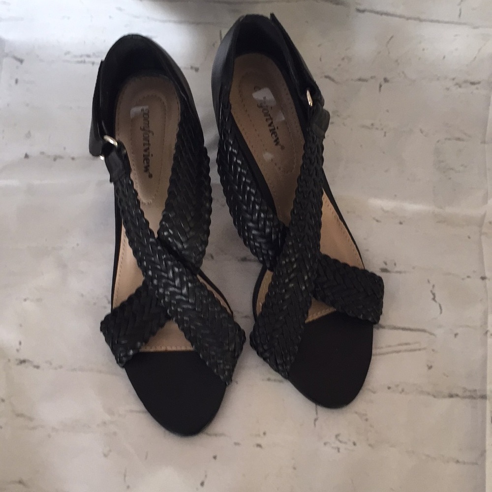 Black cross band heeled sandals